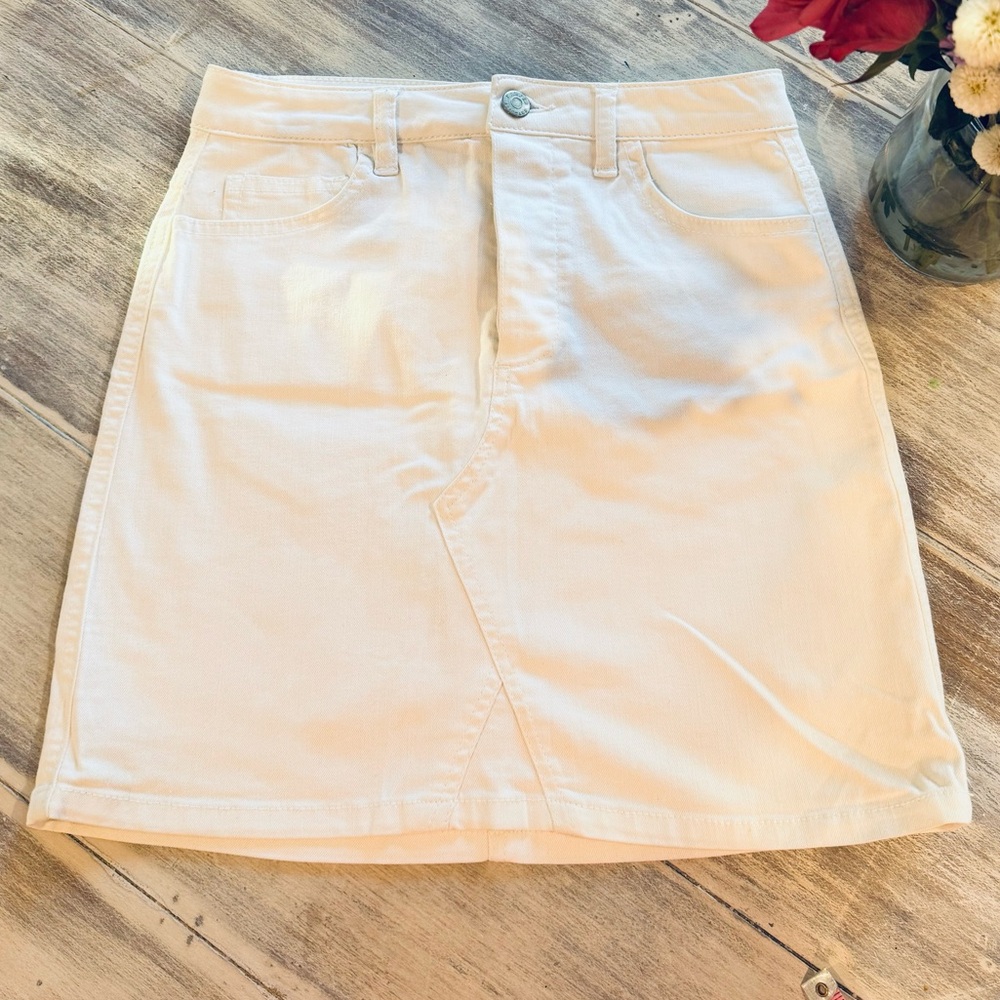 COPY - Francesca’s White Denim mini skirt